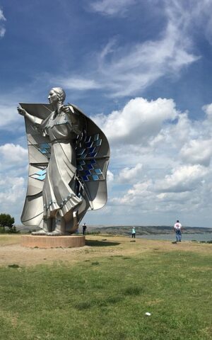 dignity monument, monument, lakota, dignity, south dakota, chamberlain, star quilt, lakota, lakota, lakota, lakota, lakota, dignity, dignity, dignity, south dakota, south dakota