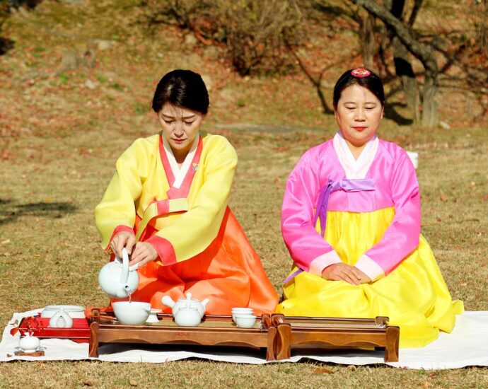 women, korean, hanbok, tea time, tea ceremony, korean women, asian, asian women, traditional clothing, korean dress, traditional, tradition, heritage, korean traditional clothes, past, ojukheon, gangwon do, gangneung, korea, republic of korea, korean, hanbok, hanbok, hanbok, hanbok, hanbok, tea ceremony, korean women
