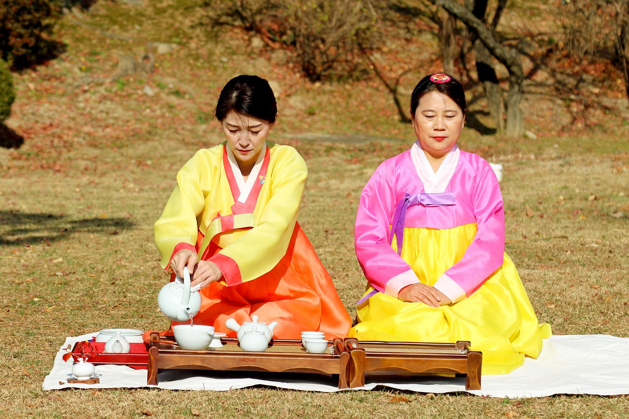 women, korean, hanbok, tea time, tea ceremony, korean women, asian, asian women, traditional clothing, korean dress, traditional, tradition, heritage, korean traditional clothes, past, ojukheon, gangwon do, gangneung, korea, republic of korea, korean, hanbok, hanbok, hanbok, hanbok, hanbok, tea ceremony, korean women